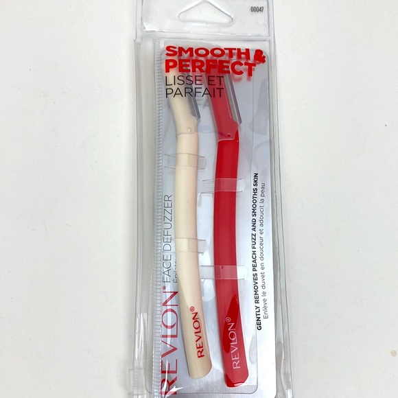 Revlon bundle set of tools,NEW 24 emery boards, cuticle trimmer, face defuzzer - Picture 6 of 7